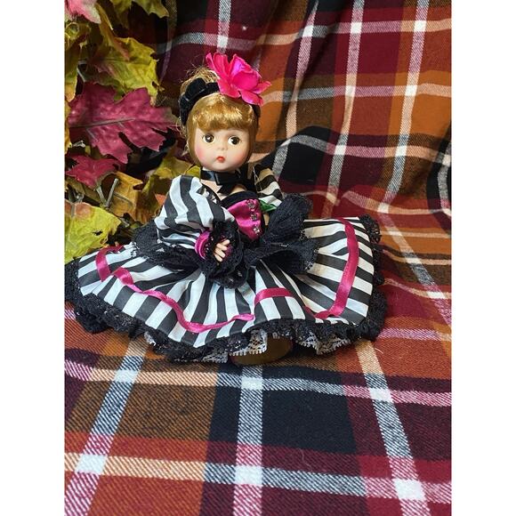 VTG Madame Alexander 8” Doll 11557 Wendy as Moulin Rouge Cancan Dancer France - Picture 4 of 6